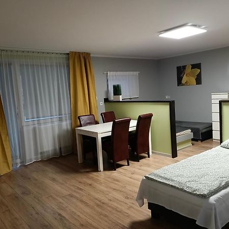 הוילה Sobienie Jeziory Letnia Oaza "Forsycja" מראה חיצוני תמונה